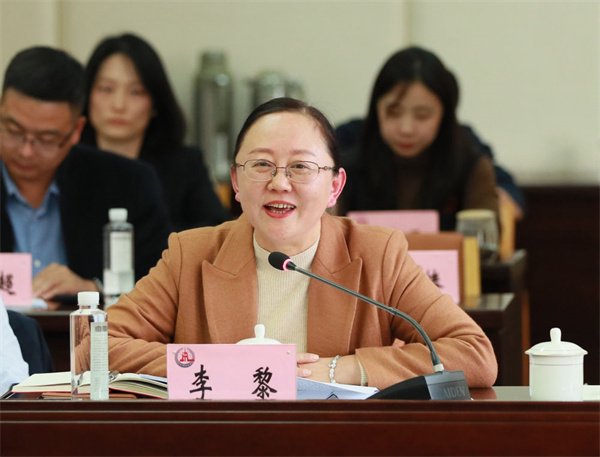 6969六盘水市委宣传部常务副部长李黎发言.