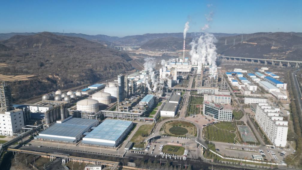 华亭华煤清能煤化工有限责任公司厂区一览.