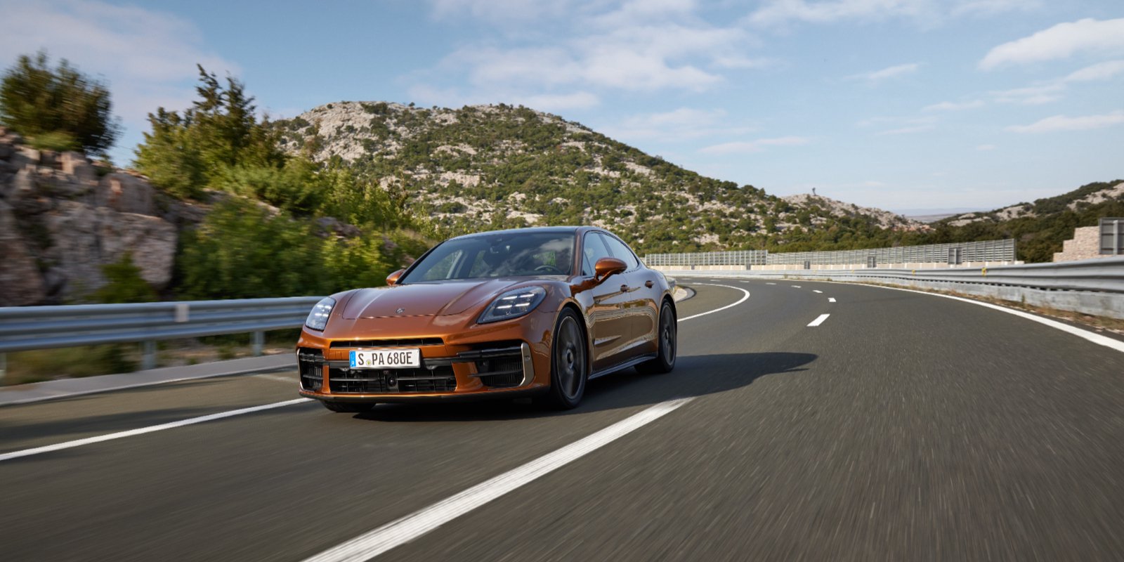 第三代保时捷panamera三款车型启动预售性能仍是最大升级项