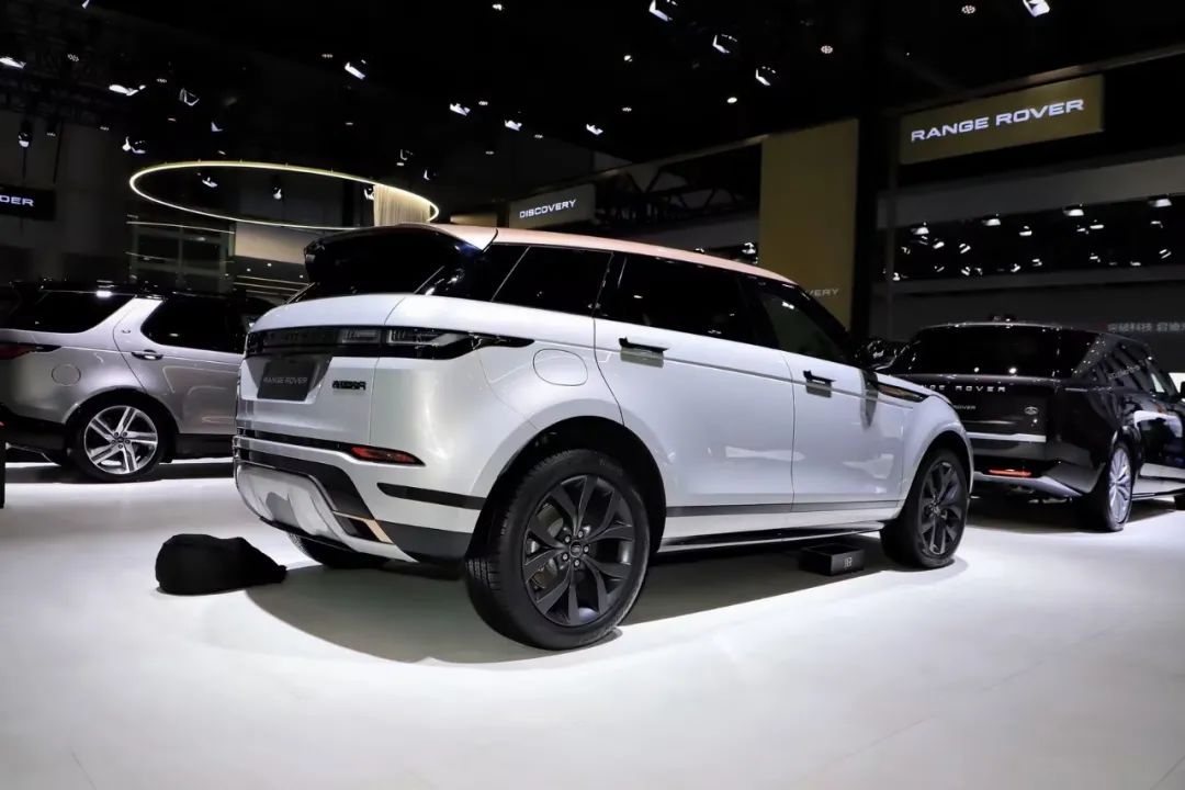 30万买路虎全系20t9at四驱3块大屏值