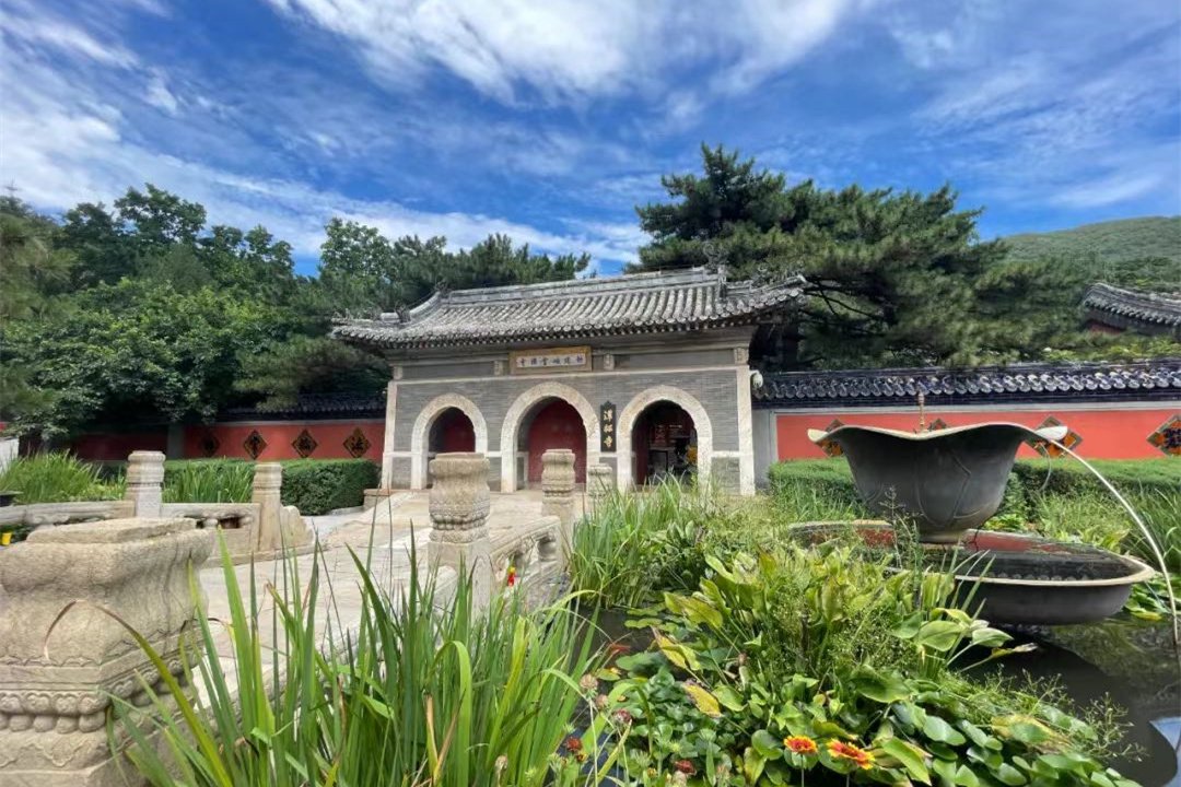 潭柘寺(图片来源:潭柘寺风景区)