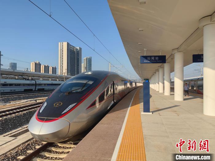 汕汕高铁汕尾至汕头南段25日启动试运行.广铁集团 供图