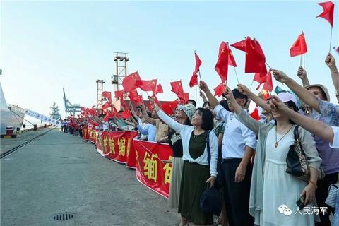 抖音上线付费聊天装扮商城，对标QQ首次试水社交商业化