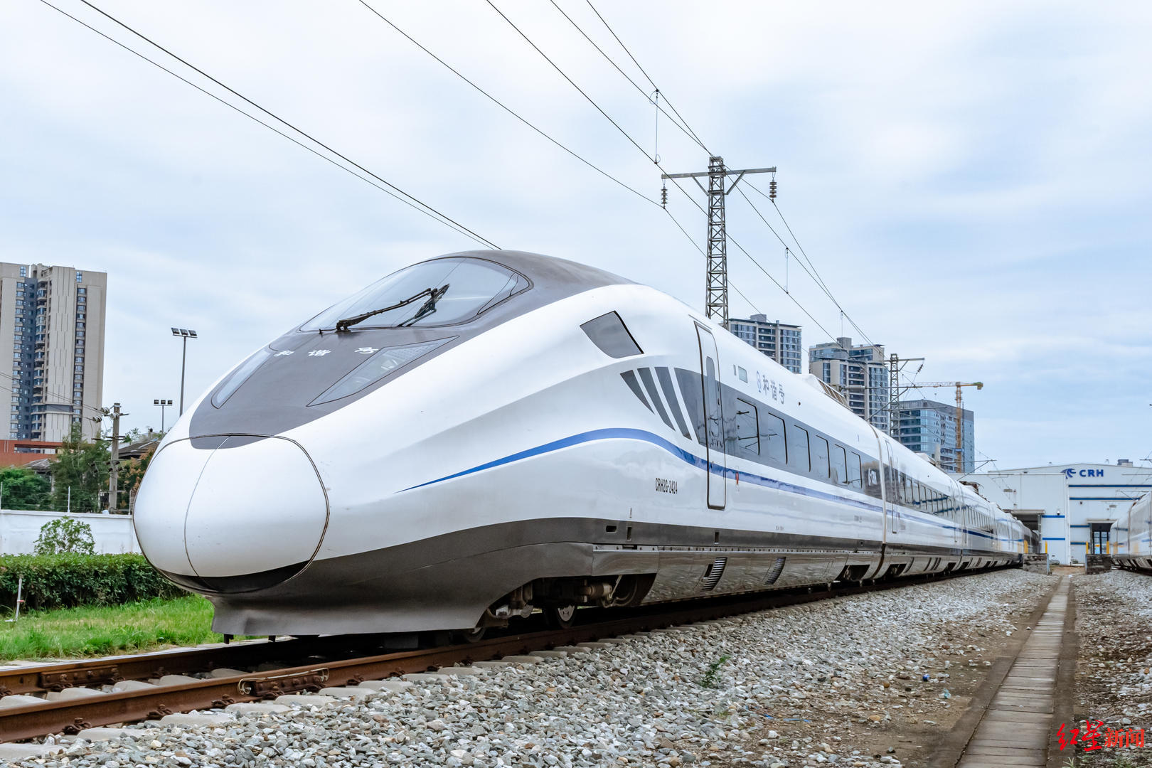 crh2g型高寒动车组上线川青铁路将成载客主力车型