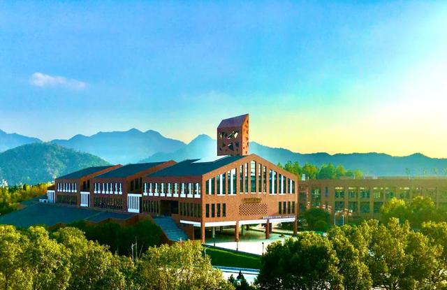 景德镇陶瓷大学美术馆.