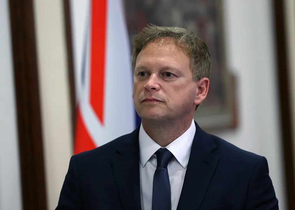 英国国防大臣格兰特·沙普斯 资料图 (视觉中国)