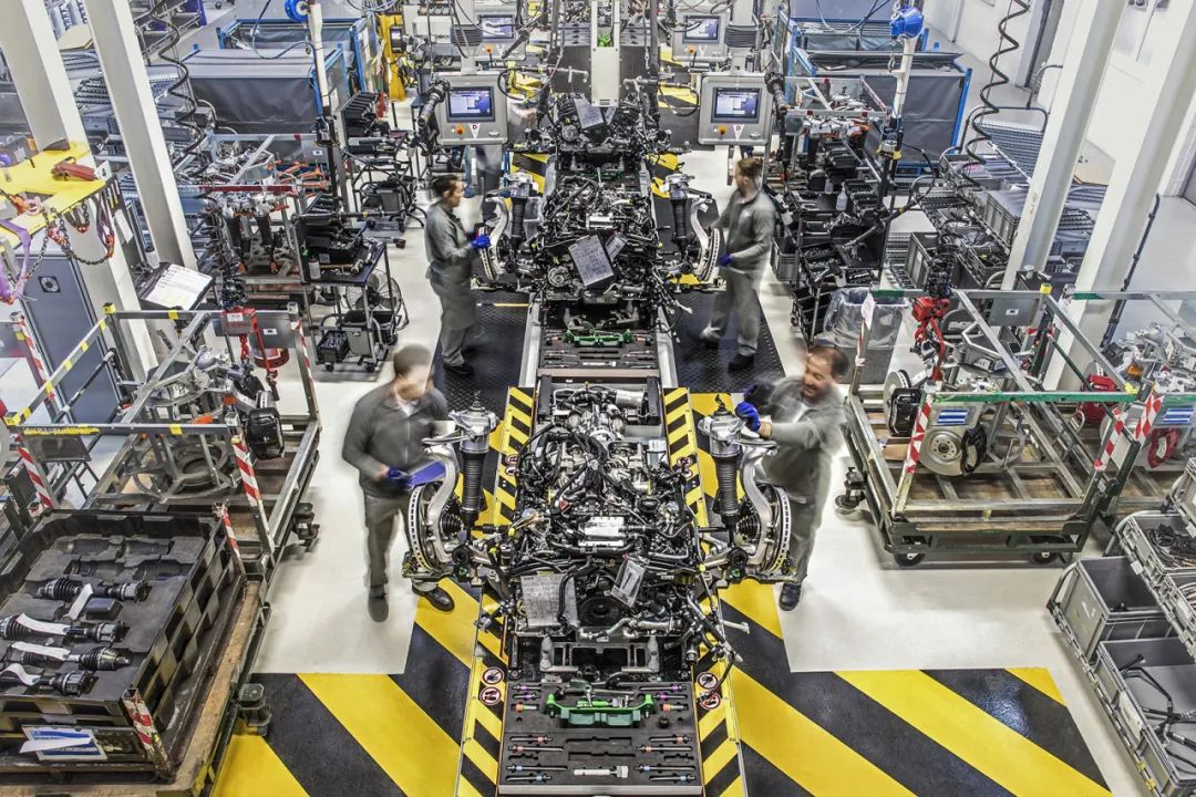 【德味】用手更用心:参观宾利英国工厂-新浪汽车