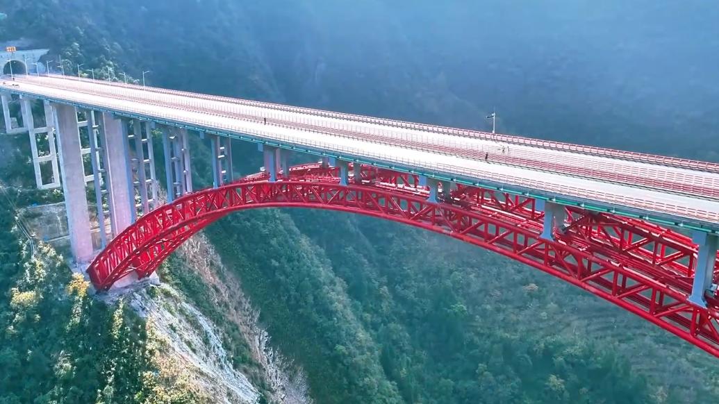 巫镇高速公路东溪河特大桥正式建成通车