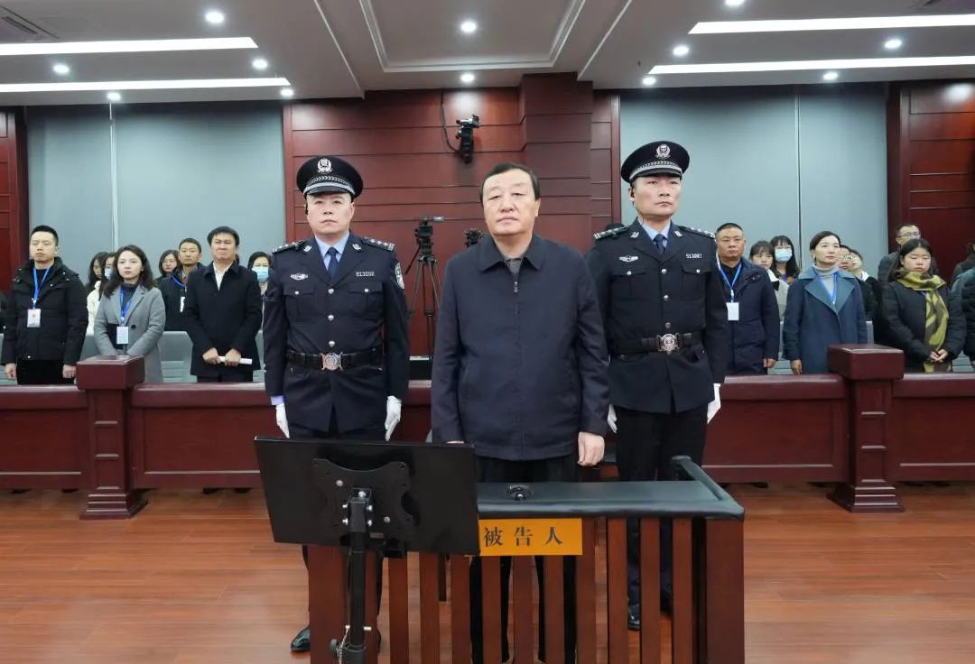 担任原山东省工商行政管理局党组成员,副局长,山东省临沂市委副书记