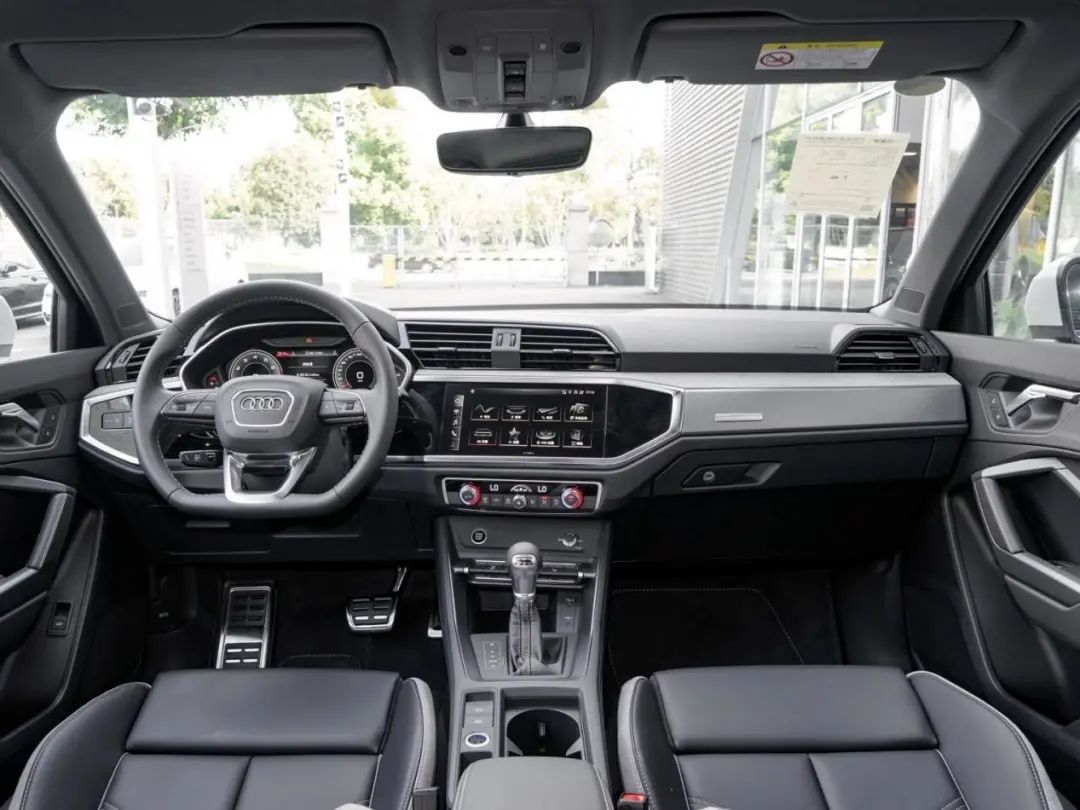 2.0T四驱，降幅超8万，外观大气用料厚道，但配置一般，值吗？