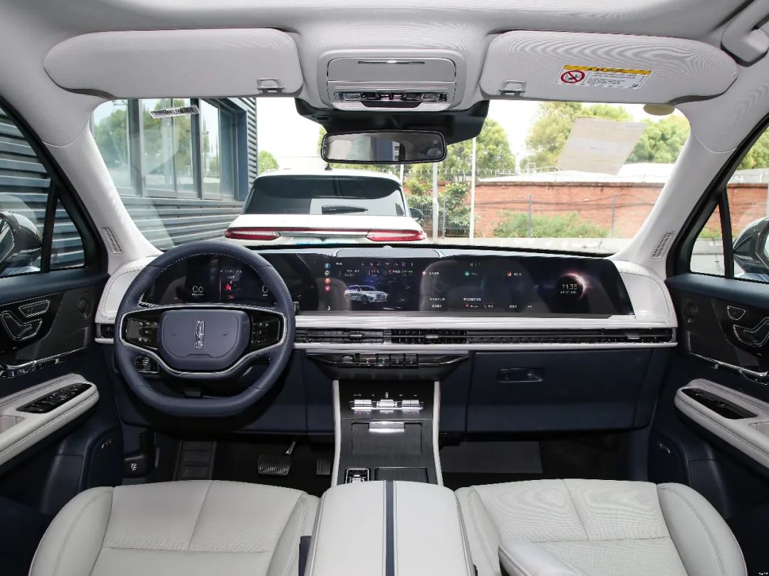 2.0T四驱，降幅超8万，外观大气用料厚道，但配置一般，值吗？