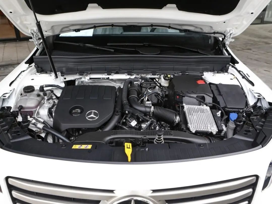 2.0T四驱，降幅超8万，外观大气用料厚道，但配置一般，值吗？