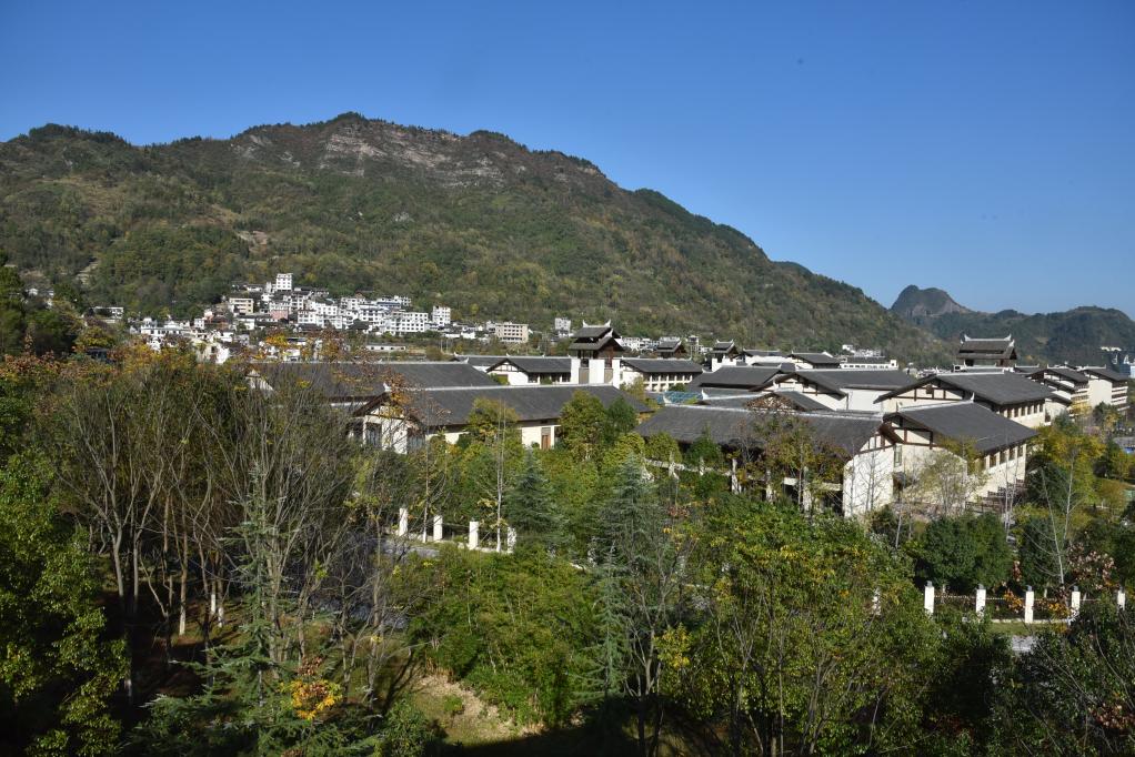 贵州石阡县佛顶山温泉小镇风景一瞥(11月28日摄).