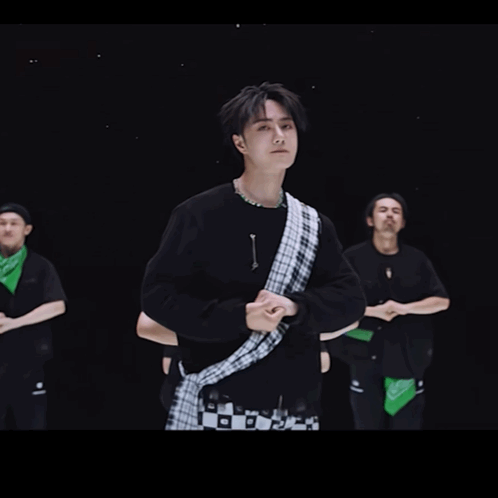 四舍五入和王一博在一起了 ​​​!