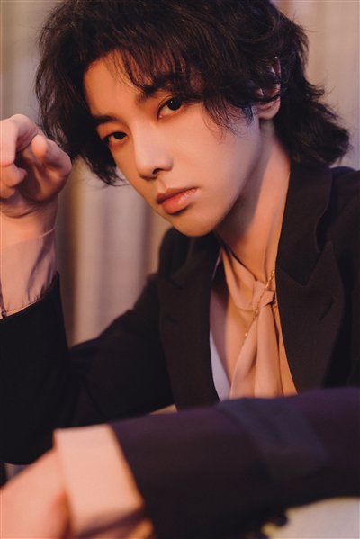 "2023华晨宇火星演唱会"巡演在上周末正式收官,此轮演唱会的后半程