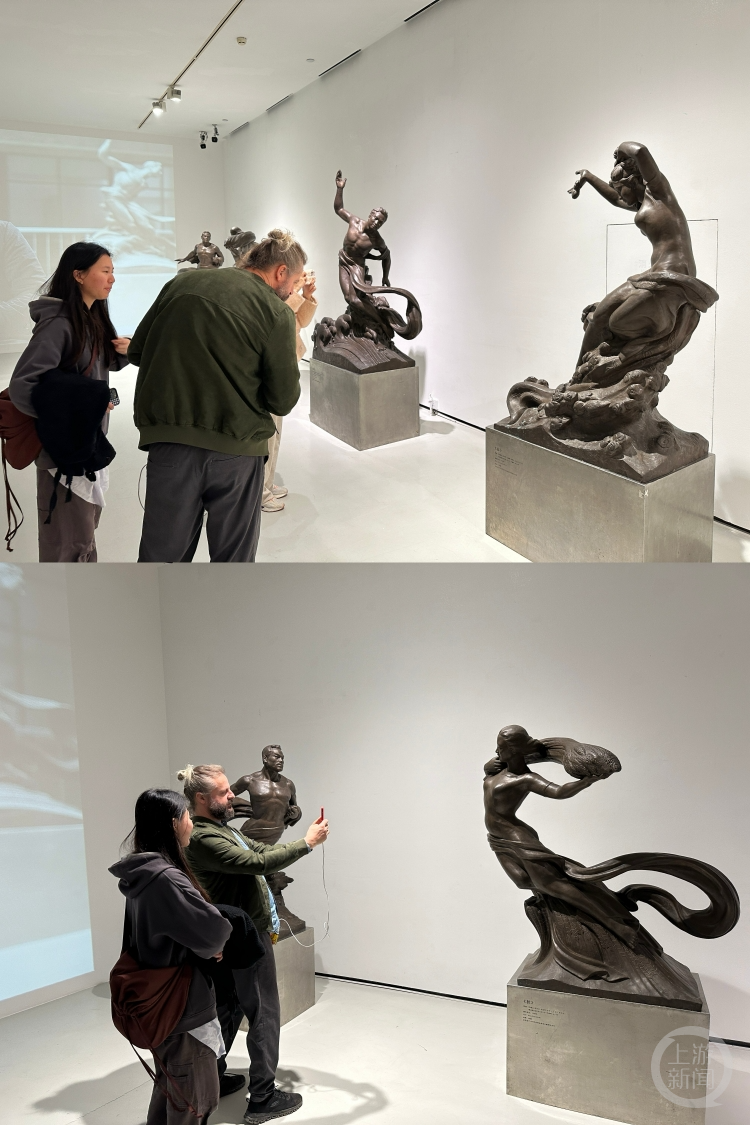 四川美术学院雕塑系建系70周年文献展是以时间为主线索设计了具体展陈