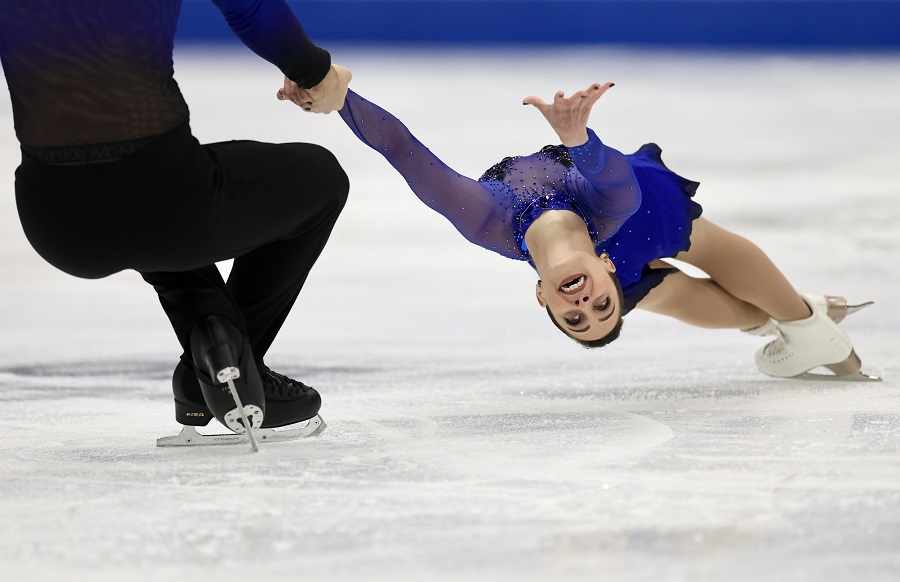 2023-2024赛季国际滑联世界花样滑冰大奖赛总决赛北京开赛|中国日报