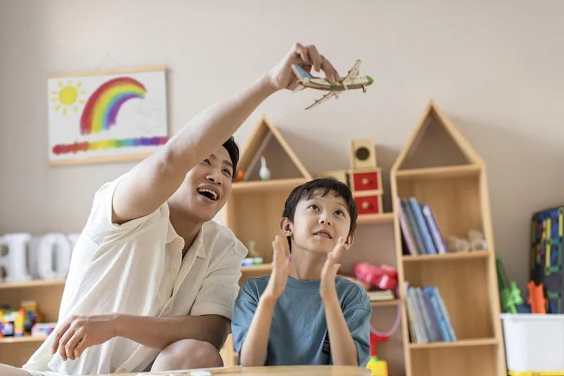 有利于孩子的身心发展南京师范大学心理学院副教授,院长助理殷飞认为