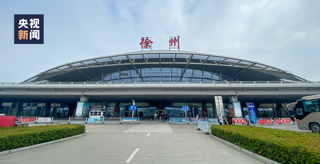 9月28日,沪宁沿江高铁开通,沿线8个站点中,除南京南站外,其余7个均为