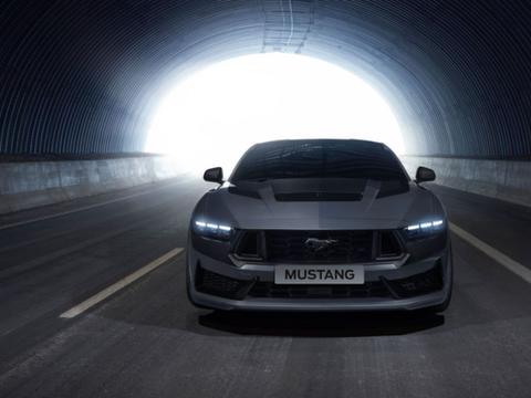 5.0<em>L</em><em>排量</em> V8发动机，这样的Mustang Dark Horse谁能不爱？