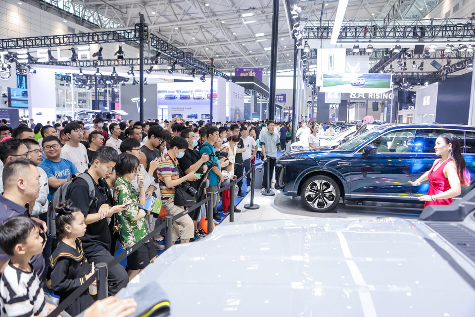 都市车界|盘点济南岁末车展上万众瞩目的"显眼包"新能源车型-新浪汽车