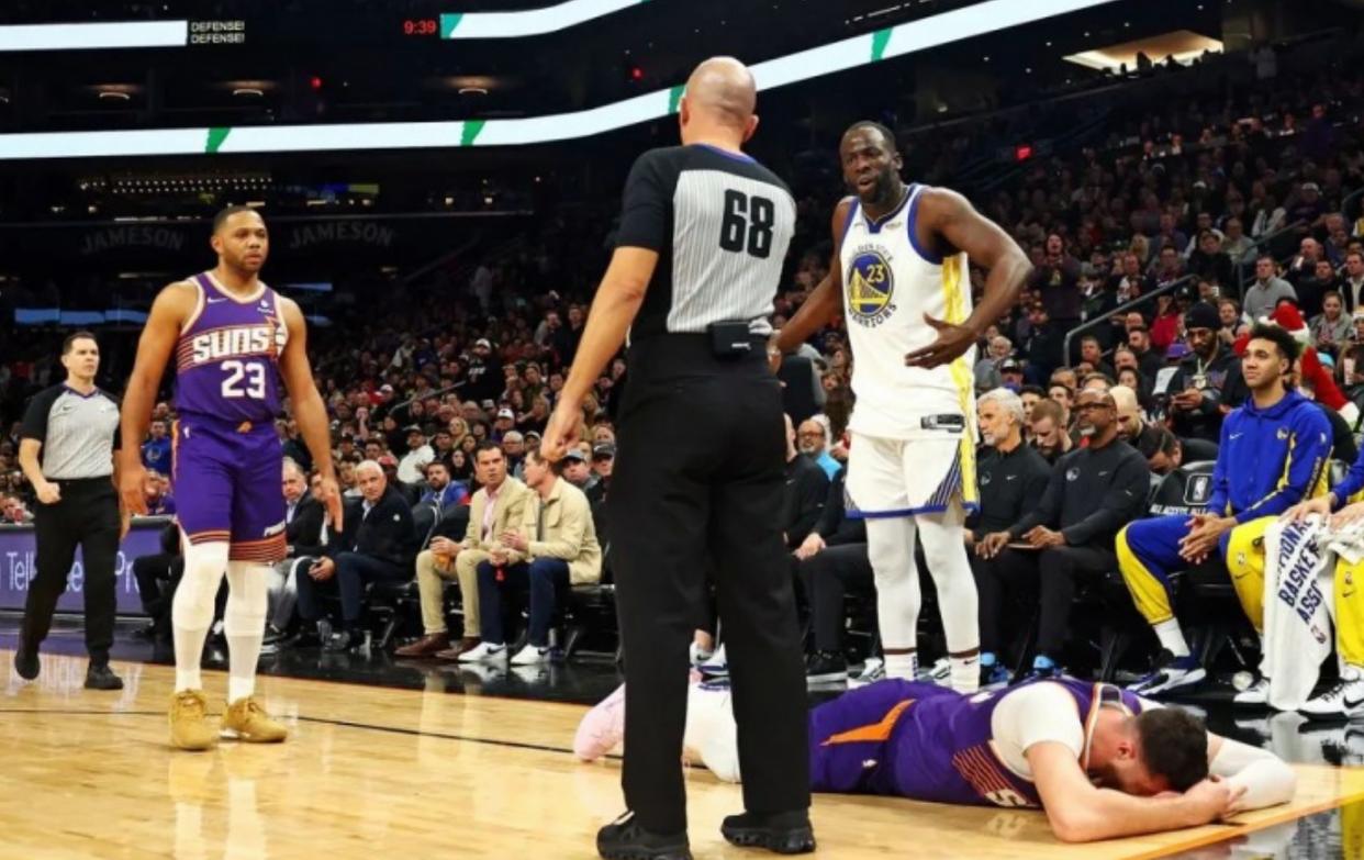 再见格林!NBA官宣处罚,决定无限期禁赛,具体细节公布|德雷蒙德·格林|追梦|金州勇士队|德拉蒙德-格林|努尔基奇_新浪体育_新浪新闻
