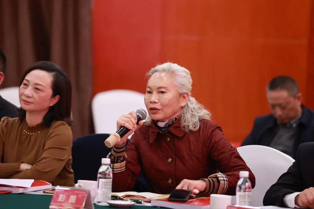 中国首席白酒品酒师彭茵认为,提升品质是企业发展的关键,通过联合