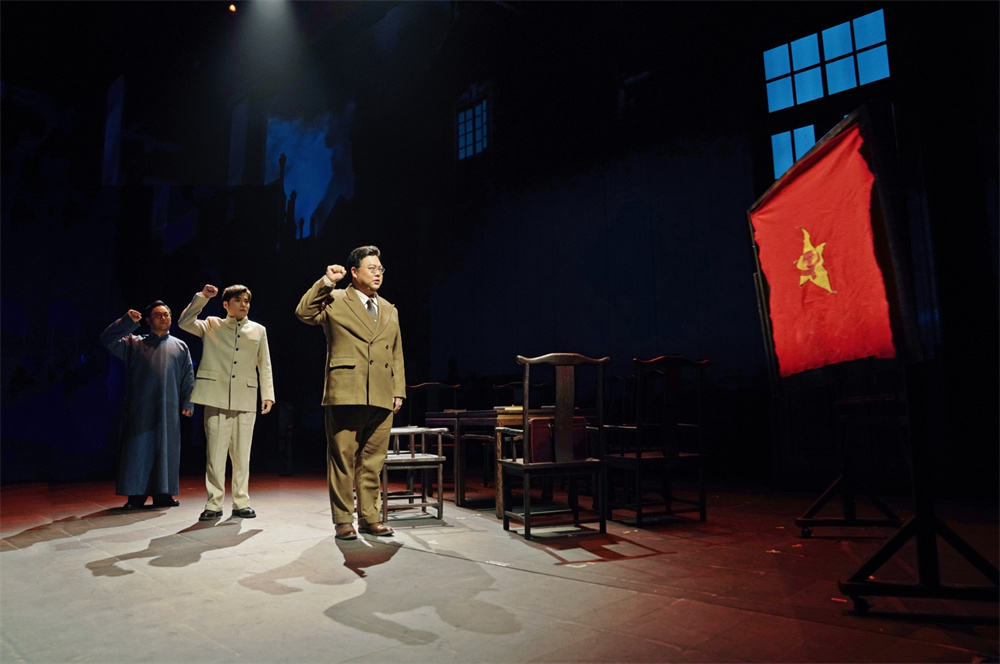 回到国歌诞生地,民族歌剧《义勇军进行曲》首秀上海_新浪财经_新浪网