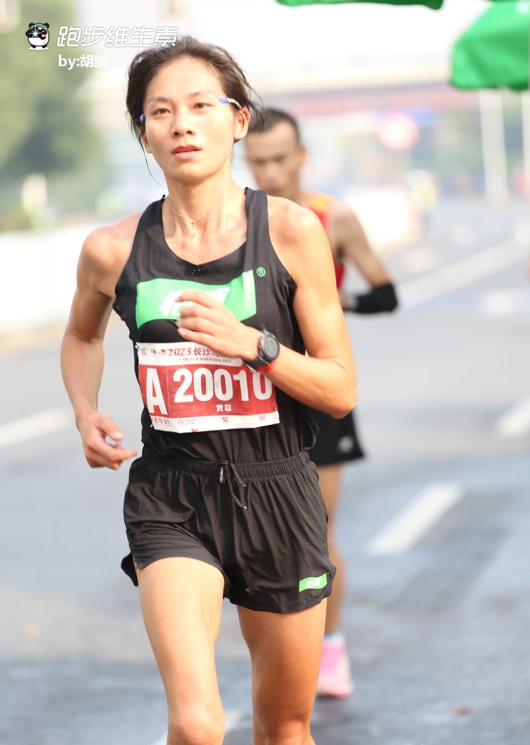 黄菲殷晓雨跑福马,享福气.12月17日左海·2023福州马拉松开跑!