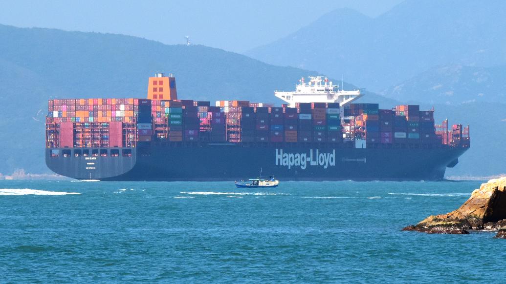 赫伯羅特公司貨櫃船新華社資料圖