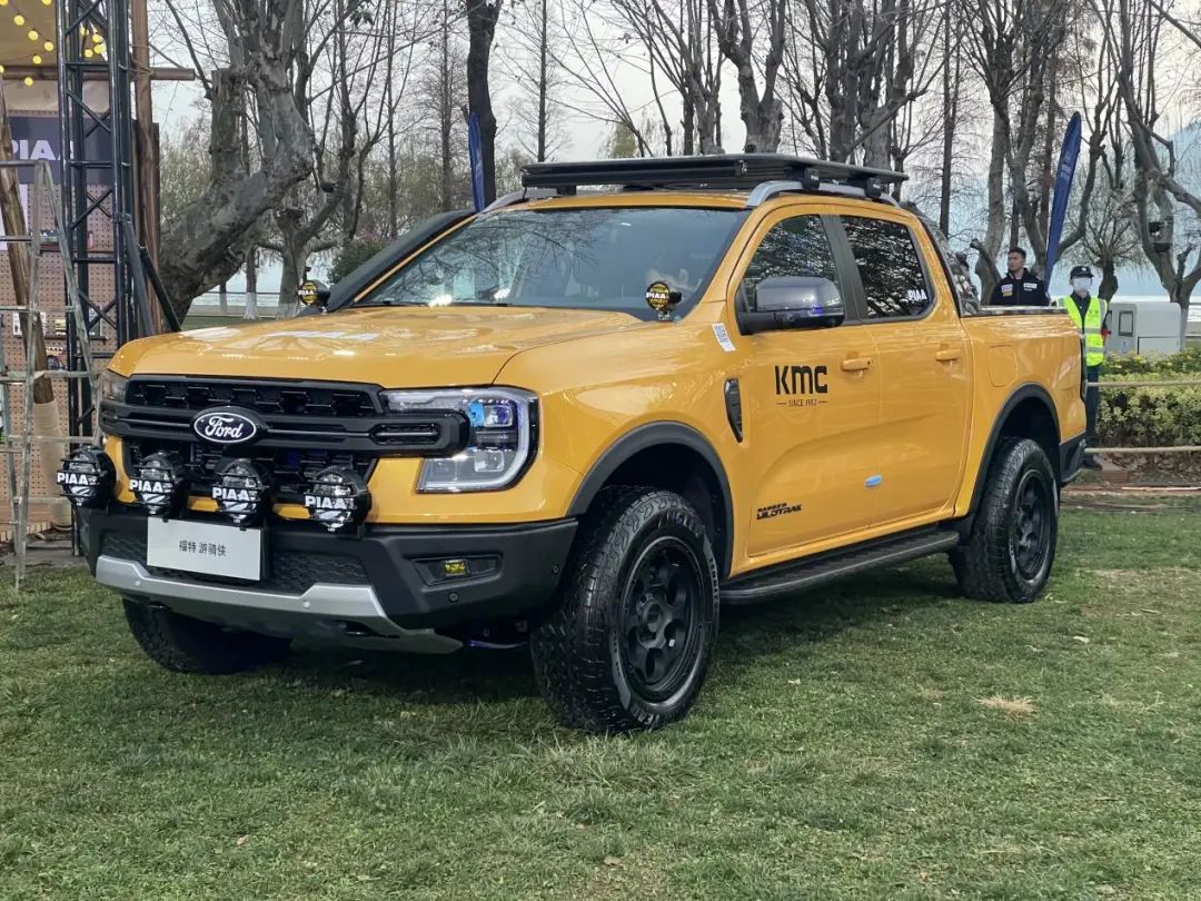 经典硬派皮卡国产23t8at可选全时四驱14万出头就能买