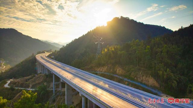 桂北再添新通道!广西这条高速建成通车→|广西_新浪财经_新浪网