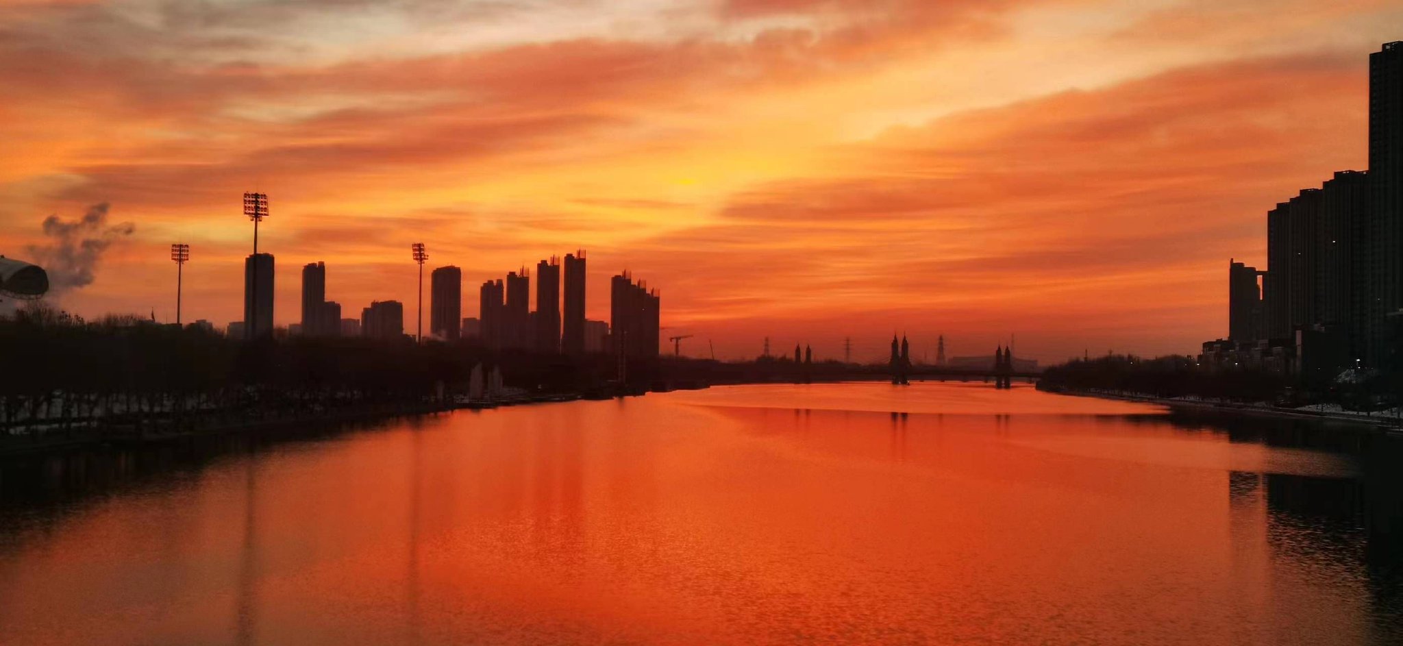 北京的朝霞和你说早安|北京市_新浪财经_新浪网