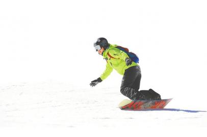 第十屆全國大眾冰雪季拉開四川冰雪運動大幕|冰雪運動_新浪財經_新浪