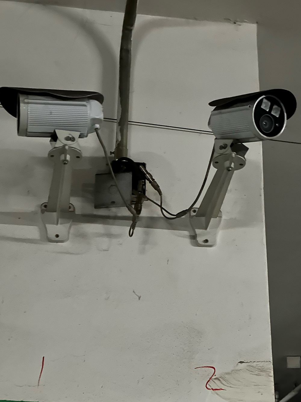 有事去查才知摄像头失效小区监控为何成监空