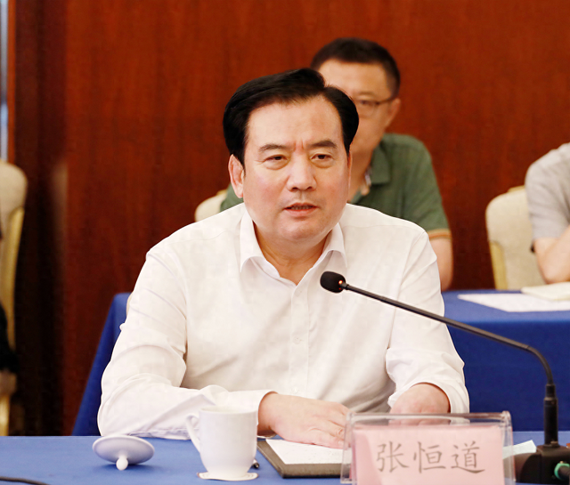 山东省潍坊滨海经济技术开发区党工委原书记,管委会原主任张恒道(副