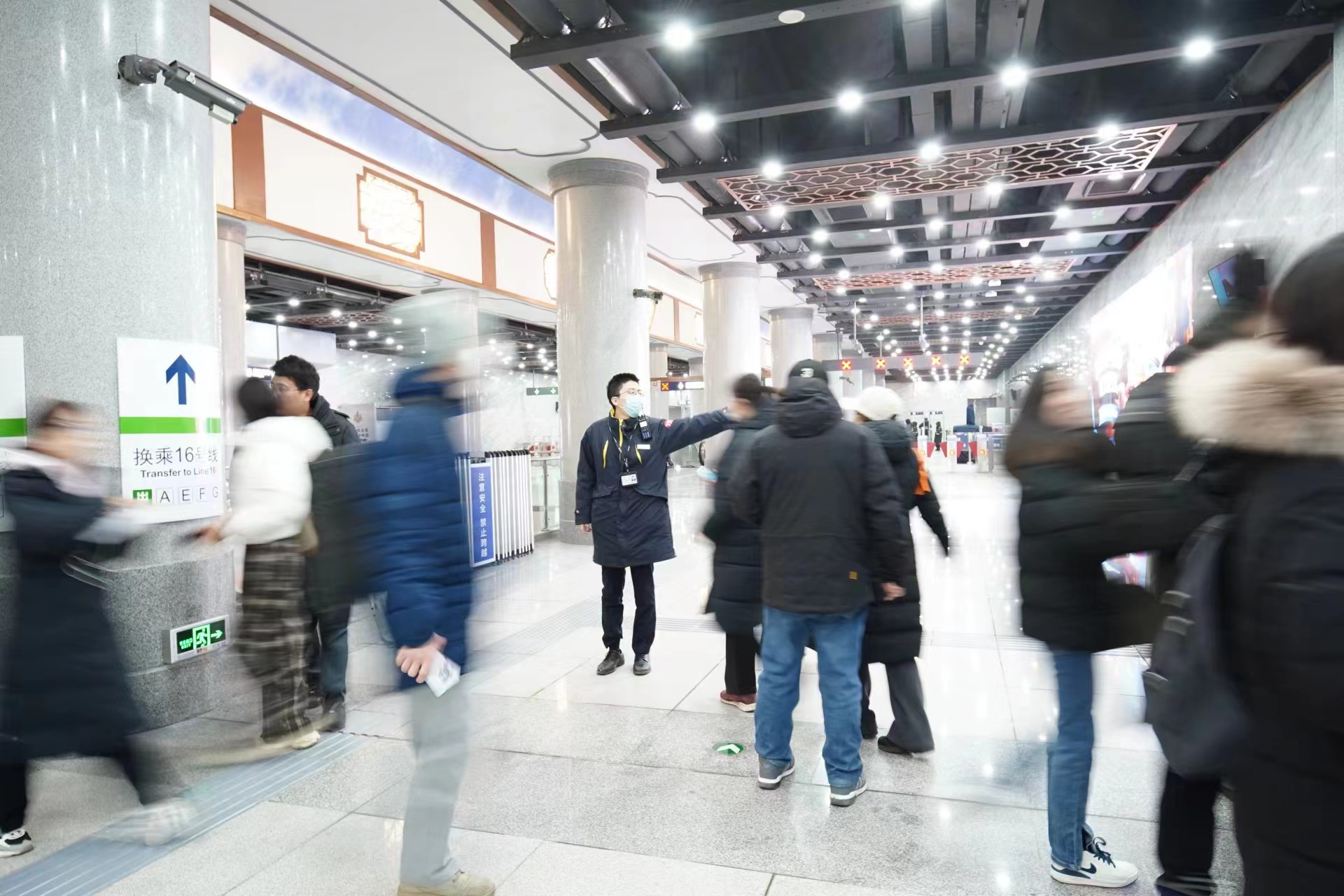京港地铁两条新线(段)开通首周 客运量共计196万人次|乘客|车站|出行|客流|保障_手机新浪网