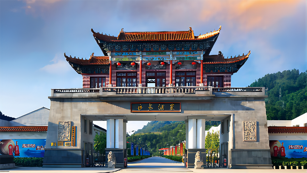 ▎广西丹泉酒业公司大门门楼