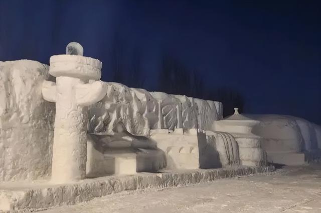 让我们见证一场无与伦比的冰雪奇观,80多米长的雪雕秦长城30多米长的