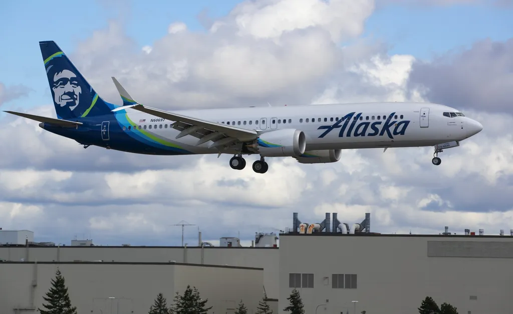 资料图:阿拉斯加航空公司波音737 max 9飞机进行飞行测试 图自美国