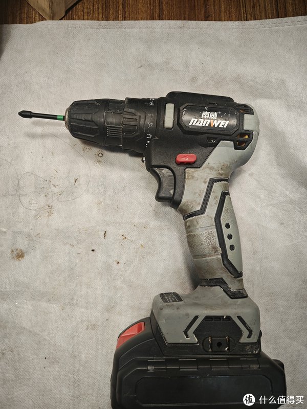 回收站8元打黑的南威无刷手电钻维修保养