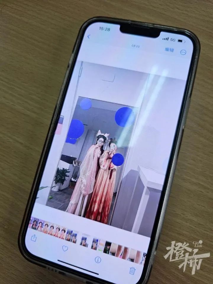 白宫晚宴枪手认供！目标非特朗普，万斯53%支持率成共和党新星