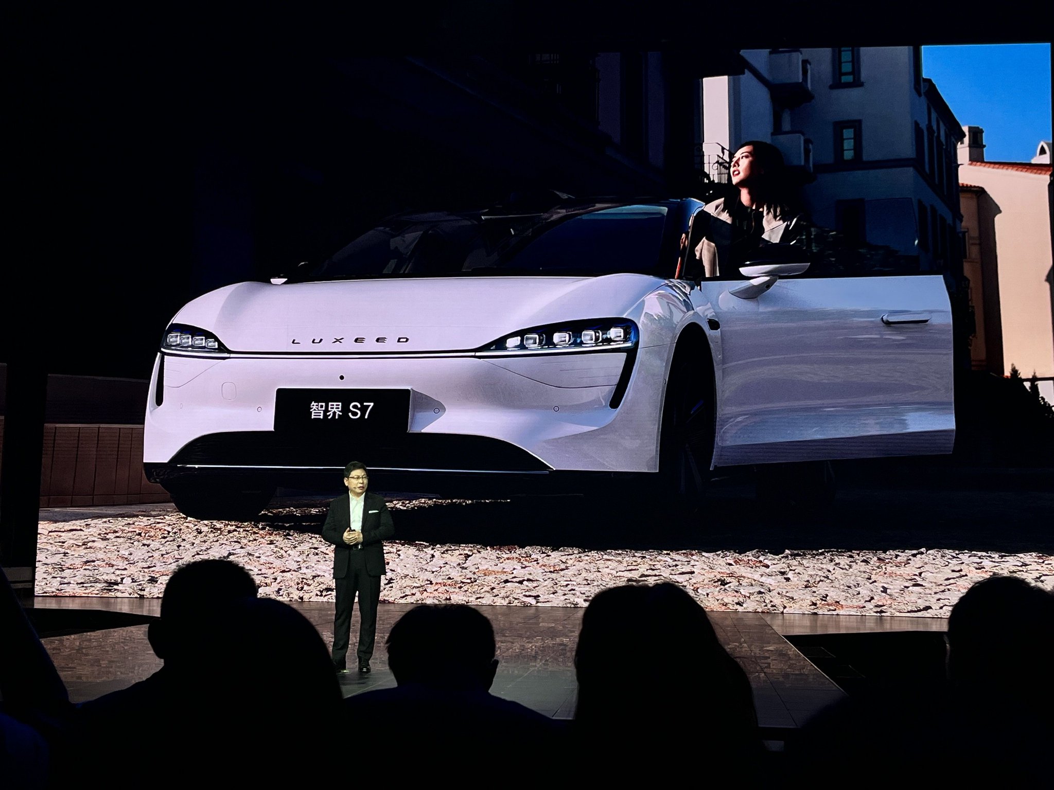 华为北汽实车曝光会和智界内斗吗