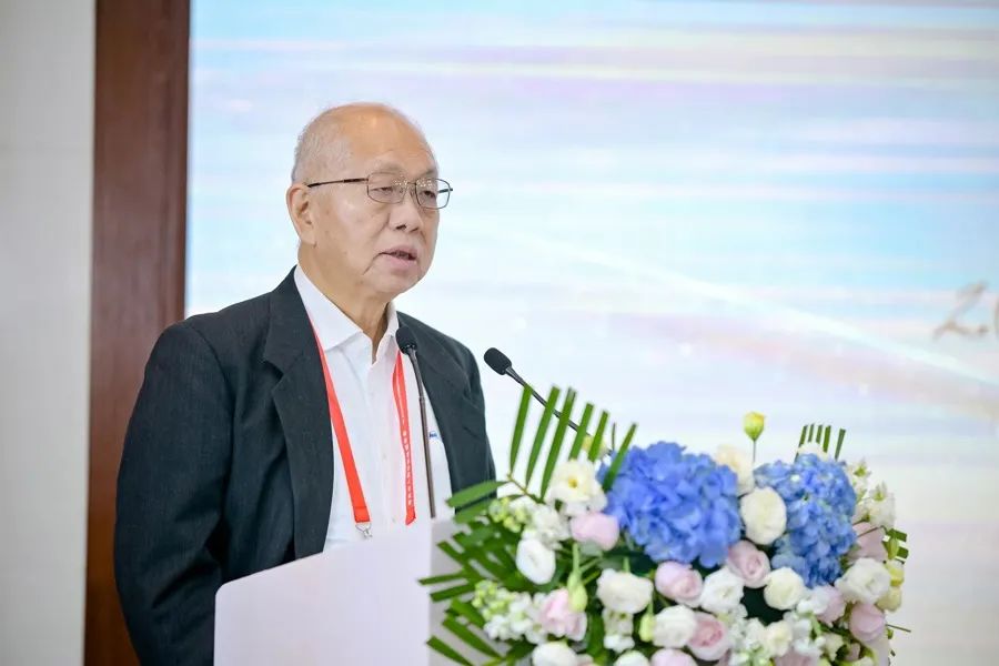 丘成桐教授在复旦大学发声.