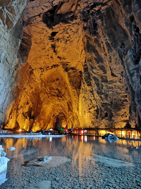 图/恩施腾龙洞景区