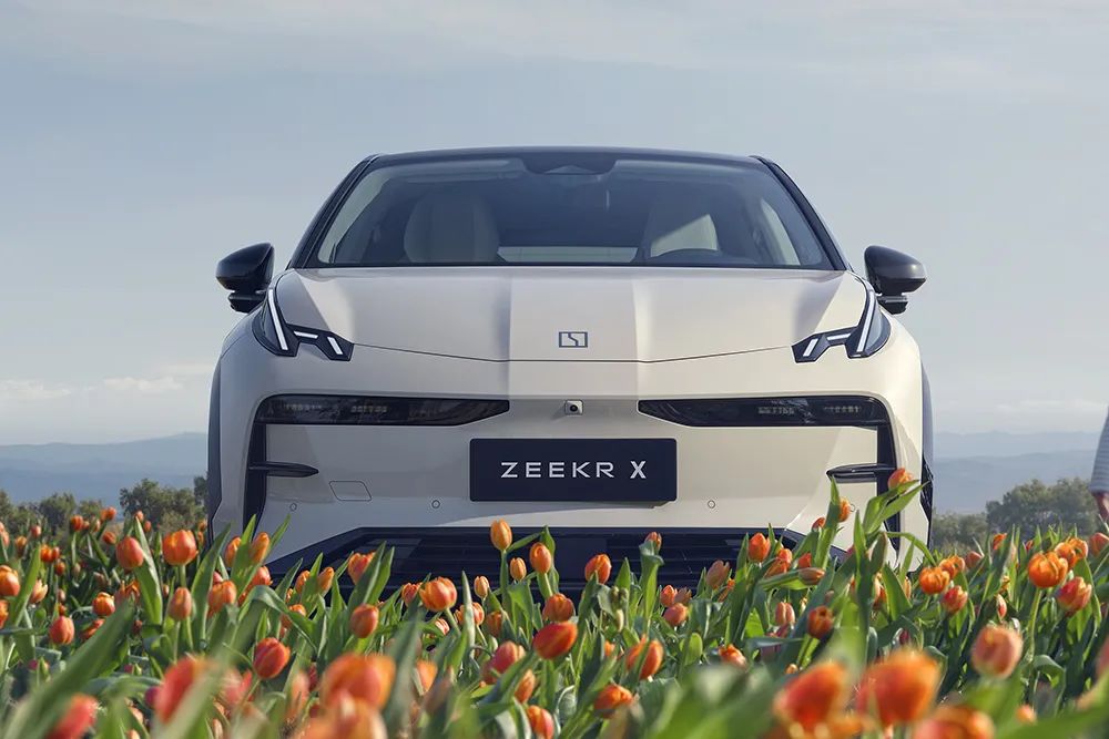 新款极氪x全系20万元起,底盘系统全新升级-新浪汽车