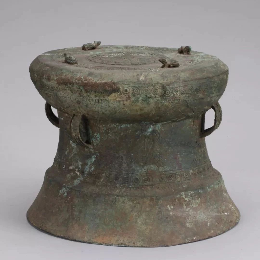 四蹲蛙铜鼓 云南省博物馆藏