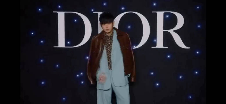 周杰伦出席巴黎时装周 Dior品牌全球大使周杰伦|迪奥(Dior)_新浪新闻