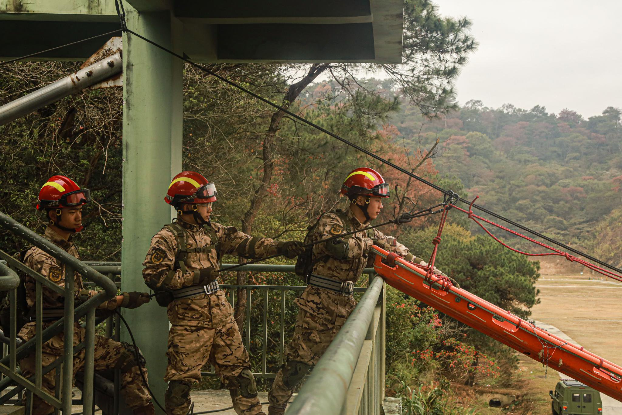 武警工兵分队专业训练火热来袭|武警_新浪财经_新浪网
