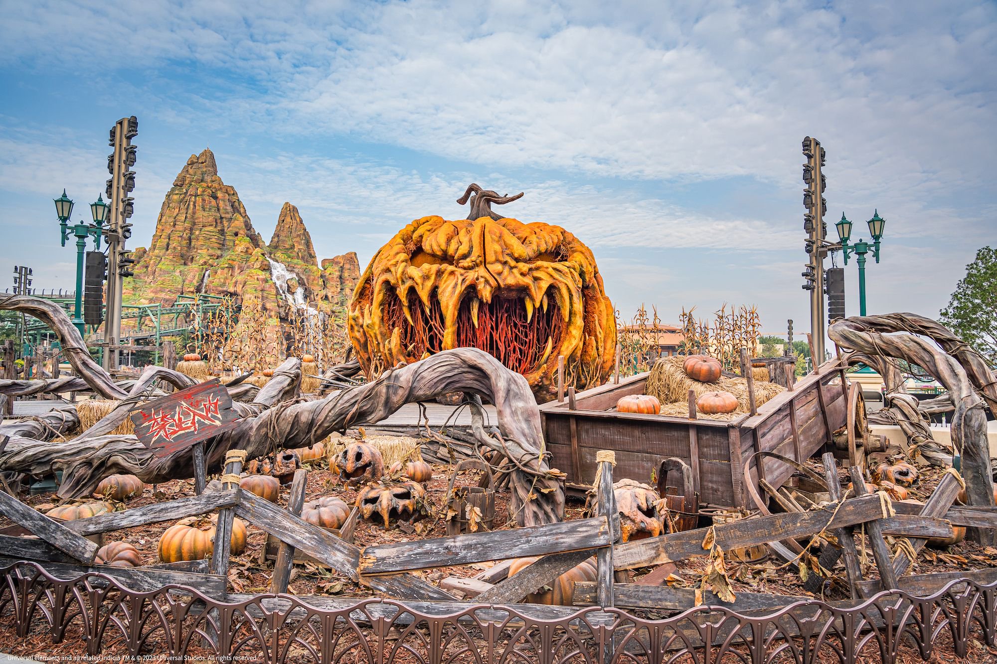 带着这样的思考,北京环球度假区的舞台制作团队将南瓜怪杰见面会的